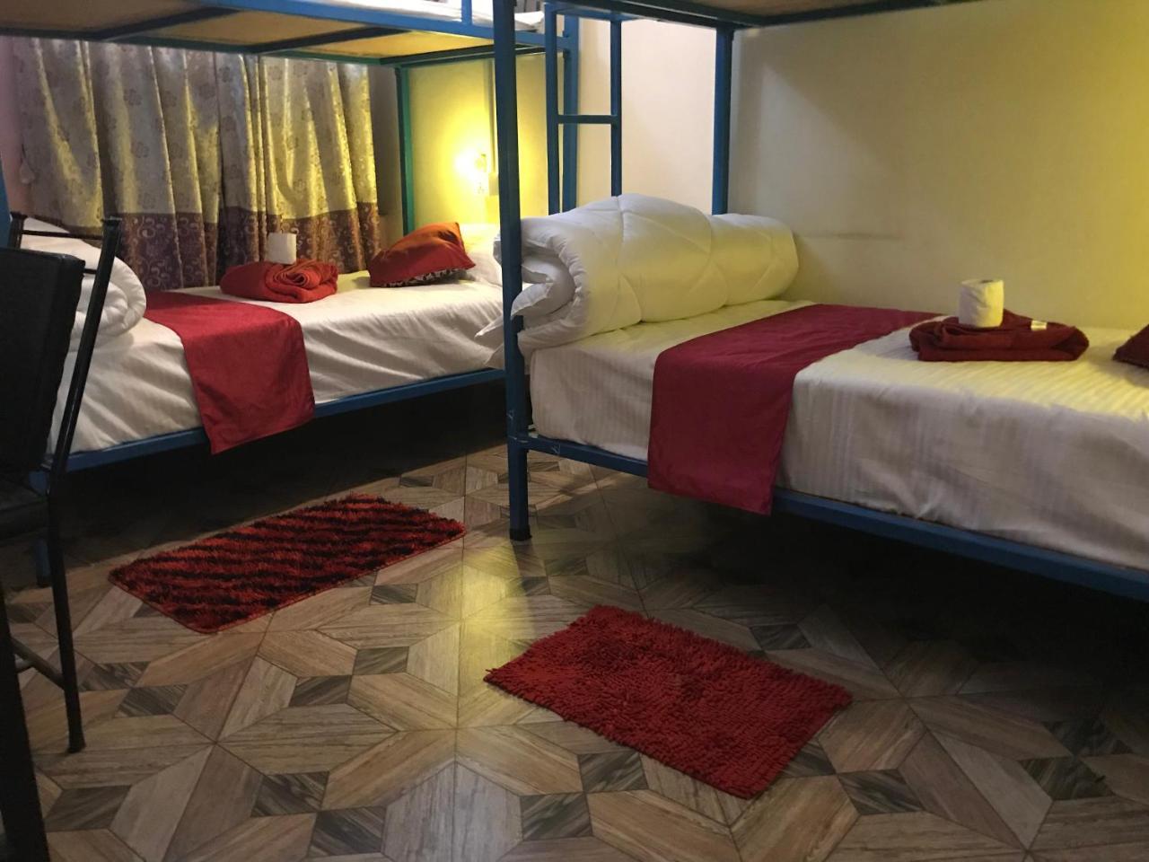 Aroma Tourist Hostel Покхара Экстерьер фото